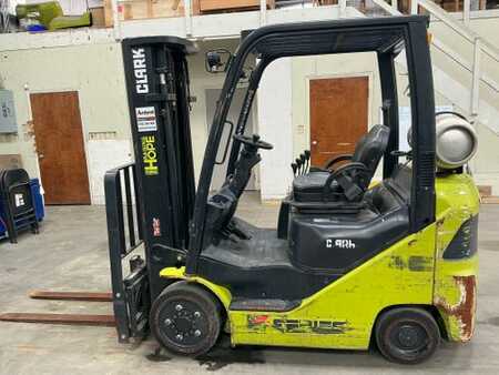 Propane Forklifts 2021  Clark S25CL (4)