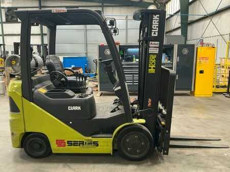 Propane Forklifts 2021  Clark S25CL (1)