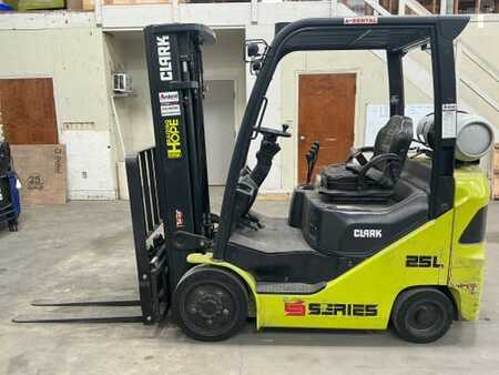 Propane Forklifts 2021  Clark S25CL (4)