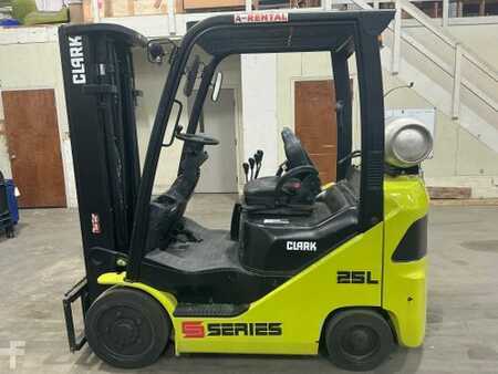 Propane Forklifts 2019  Clark S25CL (4)