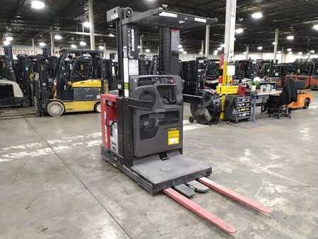 Horizontal order picker 2014  Raymond OPC30TT (3)