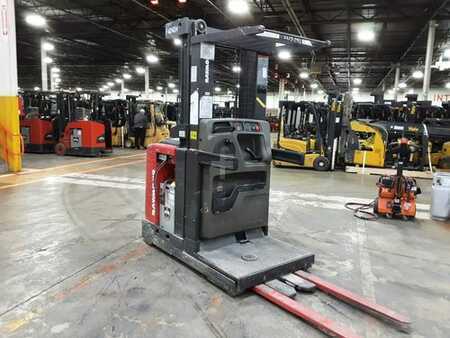 Horizontal order picker 2013  Raymond OPC30TT (3)