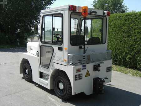 Rebocador 2010  Volk Diesel-Schlepper DFZ 20 H (2)