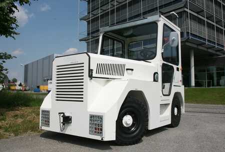 Trekkers 2010  Volk Diesel-Schlepper DFZ 20 H (3)