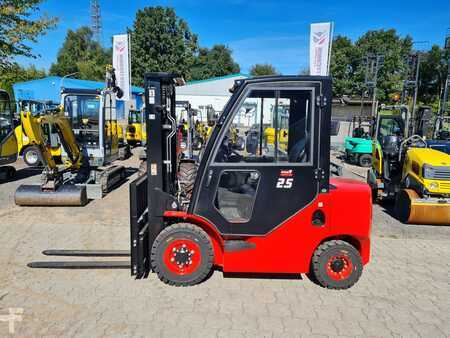 Dieselový VZV 2021 HC (Hangcha) CPCD25 (1)