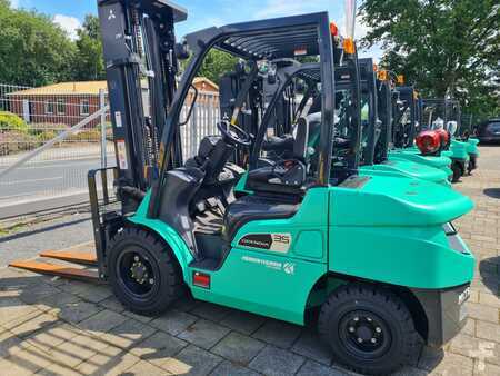 Diesel Forklifts 2023  Mitsubishi FD35N3 (1)