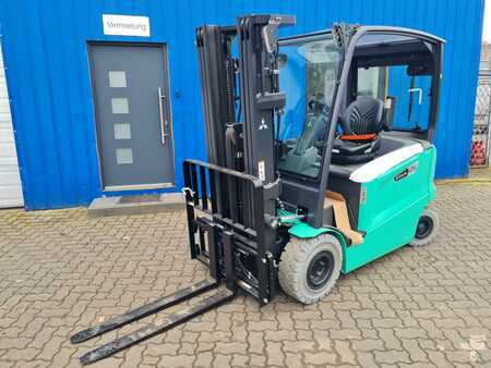 Elektro čtyřkolový VZV 2024 Mitsubishi FB25AN - containerfähig (1)