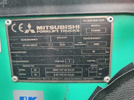 Empilhador diesel 2022  Mitsubishi FD30N3 (2)