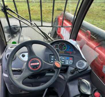 Chariots téléscopiques fixes 2014  Manitou MT 1335 (10)