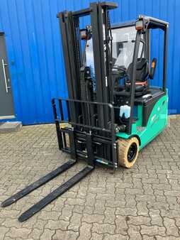 Elektro tříkolové VZV 2025  Mitsubishi L'M ECBT20Q (1)