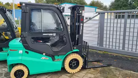 Elektro 4 Rad 2025  Mitsubishi L'M ECB25Q (1)