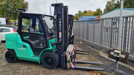 Dieselový VZV 2021  Mitsubishi FD50CNT (2)