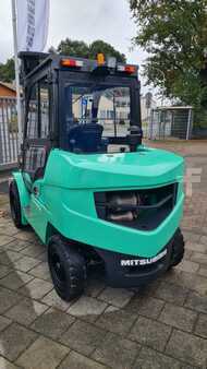 Dieselový VZV 2021  Mitsubishi FD50CNT (3)