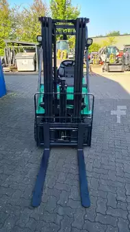 Dieselstapler 2019 Mitsubishi FD18N (4)