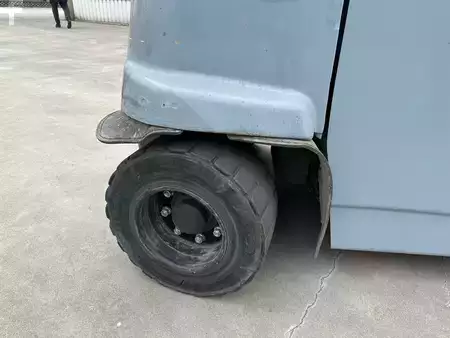 Elektro 4 Rad 2017  Mitsubishi FB50 S2 (5)