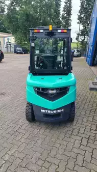 Chariots élévateurs diesel 2023  Mitsubishi FD30N3 (3)