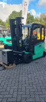 Carrelli elettrici 4 ruote 2019  Mitsubishi FB30N (1)