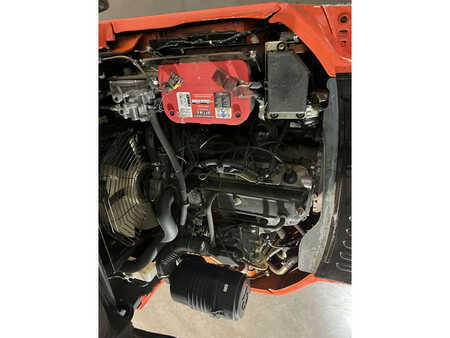 Treibgasstapler 2001  Toyota 02-7FGF30 (6)