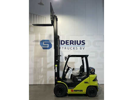 LPG VZV 2024  Clark S25L (3)