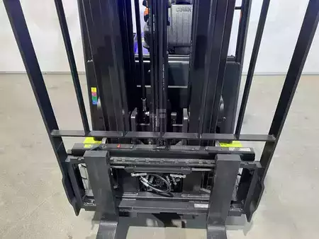 Eléctrico - 4 rodas 2026  Clark STE16 (7)