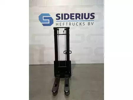 Pallet Stackers 2026  Clark WS12-Li-Ion (6)