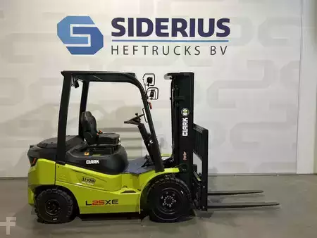 Electric - 4 wheels 2026  Clark L25XE (1)