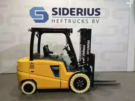 Sähkö - 4 pyör 2026  Hyundai 35BE-X (1)