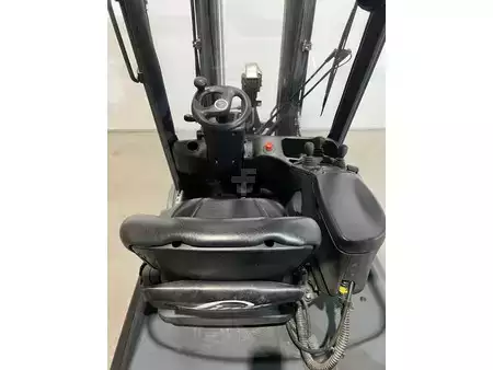 Electric - 4 wheels 2017  Linde E20L-02 (6)