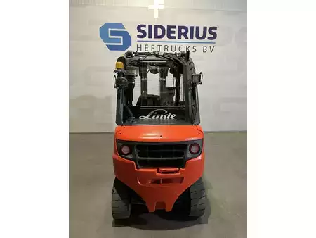 Diesel heftrucks 2017  Linde H30D-02 (4)