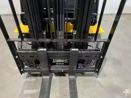 Elektromos 4 kerekű 2026  Hyundai 25BE-X (7)