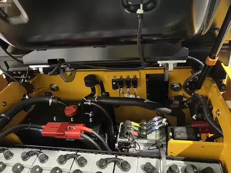 Elektromos 4 kerekű 2026  Hyundai 25BE-X (9)