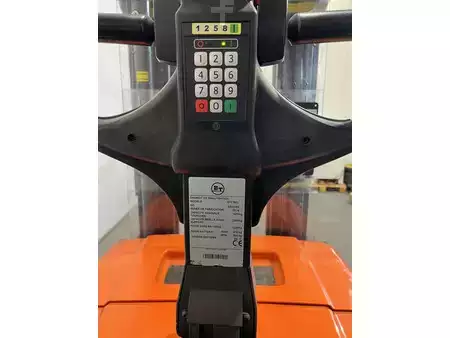 Stapelaars 2014  BT SPE160L (6)