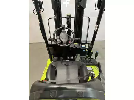 Carrelli elettrici 4 ruote 2019  Clark GTX20S (5)