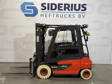 4-wiel elektrische heftrucks 2015  Linde E30-01 (2)