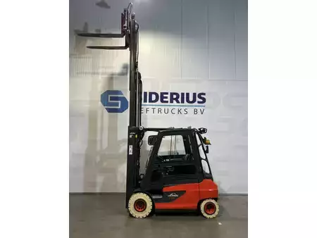 4-wiel elektrische heftrucks 2015  Linde E30-01 (3)