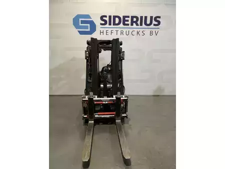 4-wiel elektrische heftrucks 2015  Linde E30-01 (4)