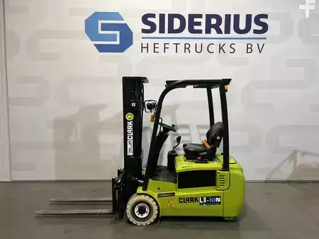 Chariots électriques à 4 roues 2022  Clark GTX16 (2)