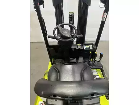 Chariots électriques à 4 roues 2022  Clark GTX16 (6)