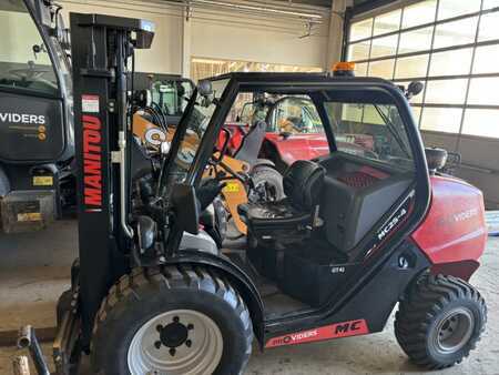 Dieselstapler 2020  Manitou MC25-4 BUGGIE (1)