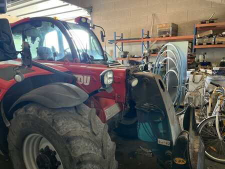 Manipulador Giratorio 2017  Manitou MLT840-145PS ELITE (2)