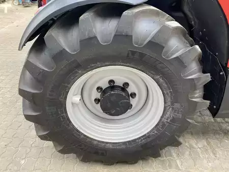 Teleskoptruck rundsving 2020  Manitou MLT940-140V+ ELITE (7)