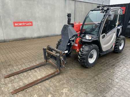 Empilhador telescópico giratório  2017  Manitou MT420H Comfort (1)