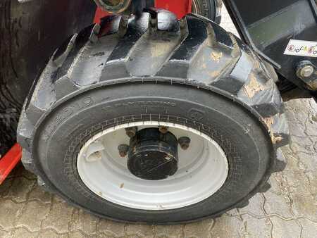 Empilhador telescópico giratório  2017  Manitou MT420H Comfort (6)