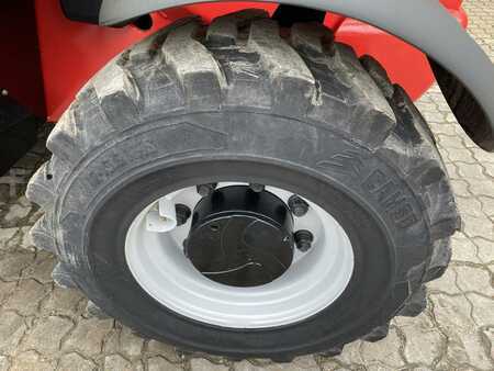 Ładowarka teleskopowa rotacyjna 2023  Manitou MT625 COMFORT (7)