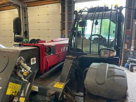 Kurottaja 360° kääntö 2020  Massey Ferguson TH7038X (3)