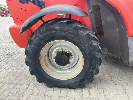 Empilhador telescópico giratório  2014  Manitou MT1440A ST3B (7)