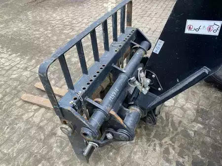 Teleskoptruck rundsving 2022  Manitou MT933 EASY COMFORT (9)