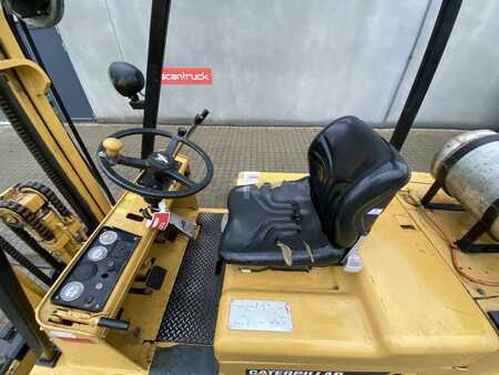 Carretilla elevadora diésel - CAT Lift Trucks VC60C (3)