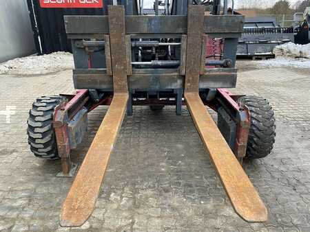 Dieseltruck 2007  Moffett M5 (10)