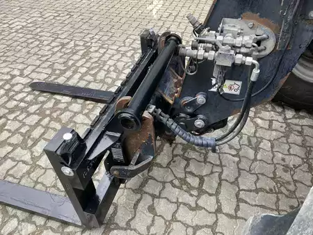 Teleskopstapler-Rotor 2020  Manitou MLT1040-145PS L ELIT (11)